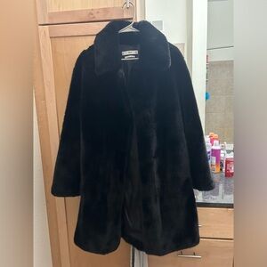 💙 Mango Faux-Fur Coat - M